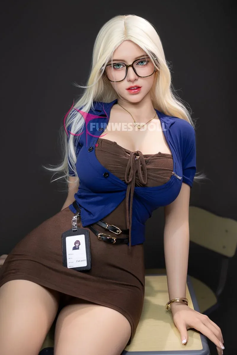 Chloe 157cm G Natural TPE Sex Doll view 1
